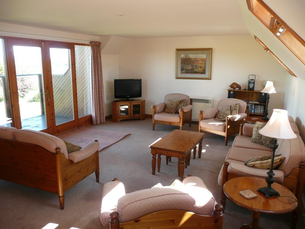 Carden Holiday Cottages - Elgin Crook of Alves Номер фото