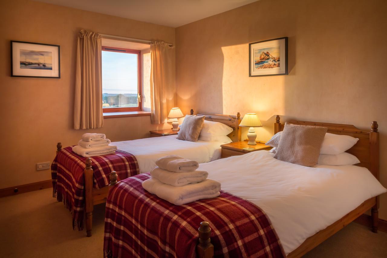 Carden Holiday Cottages - Elgin Crook of Alves Екстер'єр фото