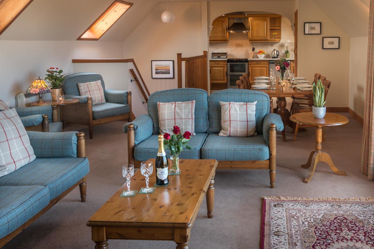 Carden Holiday Cottages - Elgin Crook of Alves Екстер'єр фото
